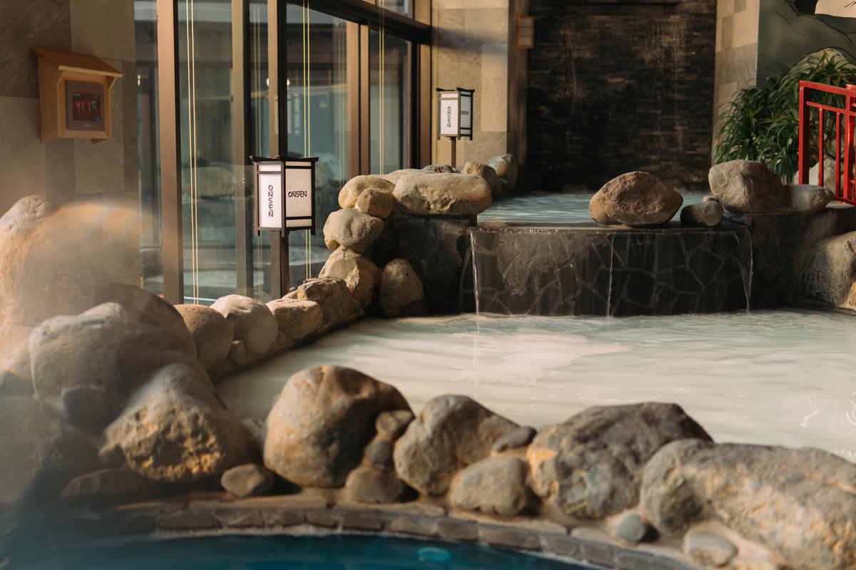 khoang nong forest onsen