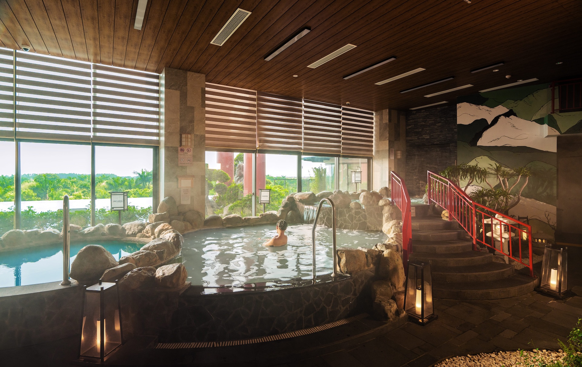 to hop khoang nong onsen ecopark