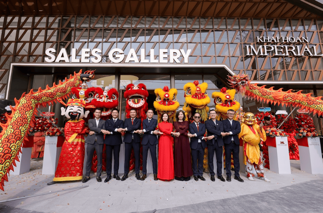 Khai truong Sales Gallery